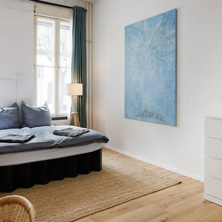 Charming In Shared In Berlin-kreuzberg Berlin
