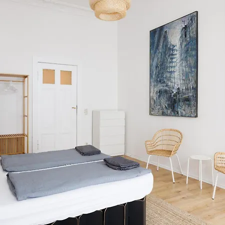 Charming In Shared In Berlin-kreuzberg