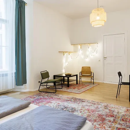 Charming In Shared In Berlin-kreuzberg