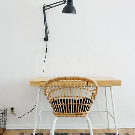 Charming In Shared In Berlin-kreuzberg Apartment Berlin